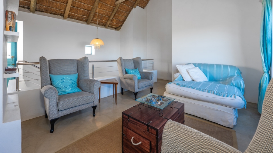 6 Bedroom Property for Sale in Struisbaai Western Cape
